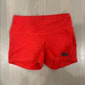 Fleo Apex Contour Short